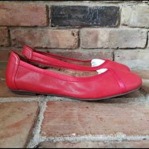 Vionic Caroll Red Leather Round Toe Ballet Flats